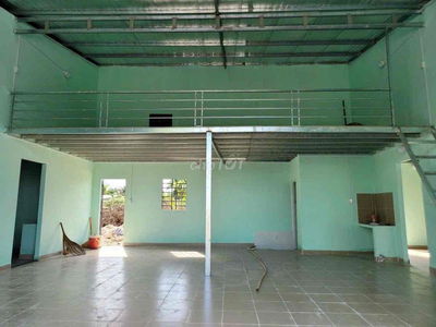 CHO THUÊ NHÀ KHO 8x9 6TRIỆU - GÁC LỬNG - ĐƯỜNG NHỰA THÔNG