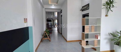 BÁN KIOT MẶT TIỀN ĐANG CHO THUÊ Ở TÂN XUÂN HÓC MÔN, dt 83m2, GIÁ 700tr