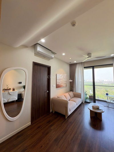 BÁN CĂN HỘ 678-78m2 tầng cao full nội thất xịn Bao thuế Phí 4tỷ8