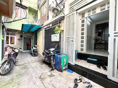 CHÍNH CHỦ CHO THUÊ NHÀ Q4 3PN 2WC_NỘI THẤT CƠ BẢN_HẺM Ô TÔ