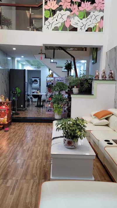 Bán nhà 1 trệt 2 lầu 4,5 tỷ đường oto thông sổ hồng gần cầu xây dựngQ2