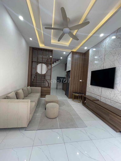 nhà mới full nội thất khách quan tâm nhanh nhé ạ