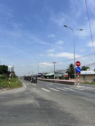 Đất thổ cư ngay MT TL830 vào 200m dân cư đông đúc gần chợ,SHR