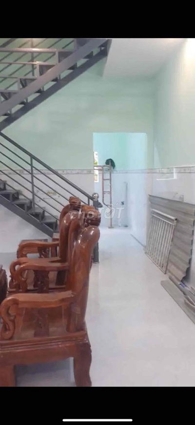 Nhà nguyên căn hốc môn