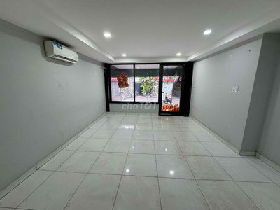 Mặt Bằng Kinh Doanh Tại Trần Huy Liệu P8 Phú Nhuận 80m2 Lối đi Riêng