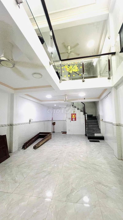 Cần Bán Nhanh Căn Nhà 5 Tầng - Q.TÂN PHÚ - Cách AEON Chỉ 100m - Giá 6,