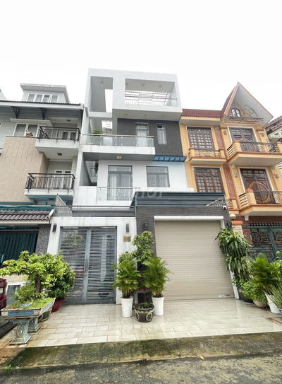 Cho thuê căn villa 8x20m 1 trệt 3 lầu KDC 280 Lương Định Của,P. An phú