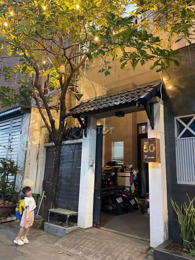 NHÀ GIA ĐÌNH, GIỜ GIẤC TỰ DO, LỐI ĐI RIÊNG,  MÁY LẠNH - Ở 1 NGƯỜI