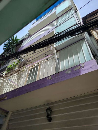 Nhà nhỏ xinh, an ninh , không ngập . ĐT ***