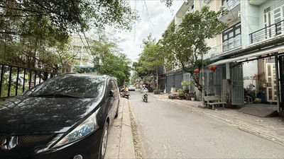 HẺM XE HƠI 7M - NHÀ NGANG KHỦNG 5,7M - 4 TẦNG - HOÀN CÔNG ĐỦ