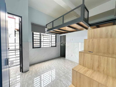 CHDV full nội thất gác ban công, cửa sổ cực thoáng ngay Phan Xích Long