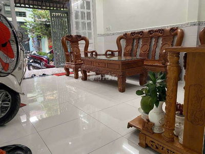 Nhà Âu Dương Lân ngang 5.5m hẻm xe hơi chỉ 5 tỷ nhỉnh