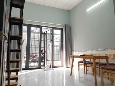 Chính chủ cần cho thuê nhà P7 Q8 Không Ngập Nước (2 Phòng,có máy lạnh)