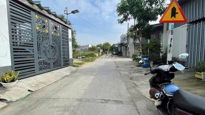 CHỦ NGỘP BÁN GẤP 2 LÔ ĐẤT LIỀN KỀ ~200M2 GẦN TRẠM THU PHÍ BỬU LONG