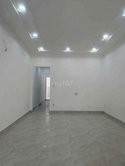 Cho thuê nhà hẻm 4m Nguyễn Văn Quá gần Chợ Cầu