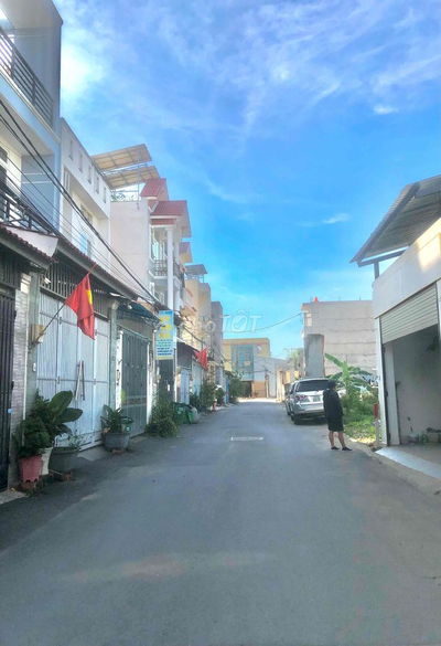 NHÀ 3 TẦNG GẦN ĐỖ XUÂN HỢP - HẺM XE TẢI TRÁNH - HOÀN CÔNG ĐỦ