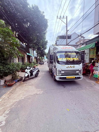 Bán nhà Mặt Tiền Khu Vip Đường B 84m2 4 tầng 12.8 tỷ