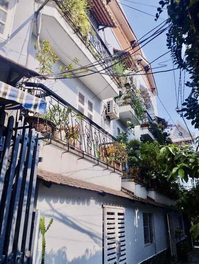 Nhỉnh 6 tỷ Nhà căn góc 75m2 (3,5mx19m) nở hậu, có dòng tiền