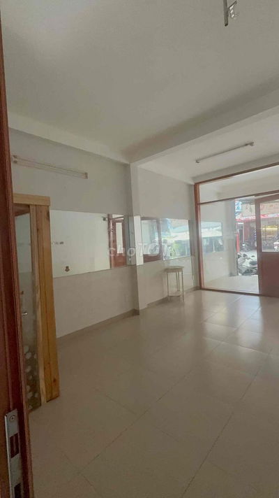 mặt tiền đường 1 linh tây ngay vòng xoay chợ thủ đức