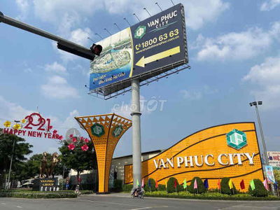 Mặt tiền trung tâm Thủ Đức. Dt 66m2. 4tỷ6