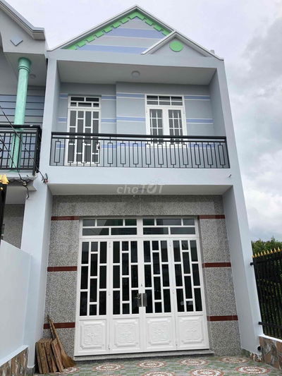 Bán Nhà Tại Trung Tâm xã Mỹ Lộc Cần Giuộc chính chủ giá 2Ty