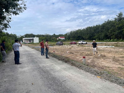 bán gấp lô đất ăn tết, cách TTHC Xã Hưng thuận mới 300m