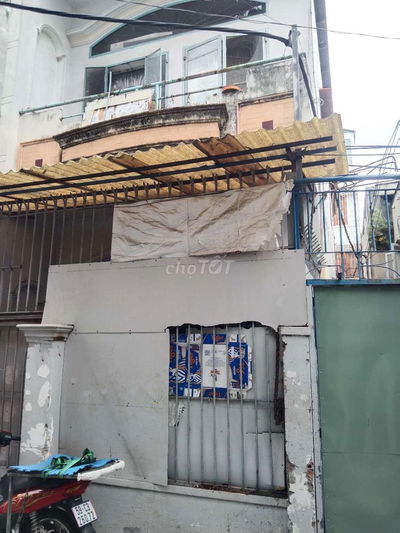 DÃY TRỌ DT 9,5X26, TỔNG 12 PHÒNG, THU NHẬP 32TR/THG, GIÁ 20 TỶ TL