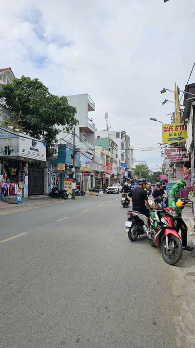 SÁT MẶT TIỀN LÂM VĂN BỀN TÂN QUY Q7  XE HƠI 4 TẤM MỚI