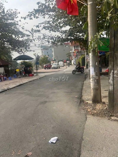 Cho thuê phòng trọ gần BV Nam Thăng Long – Có sân để 5 xe máy