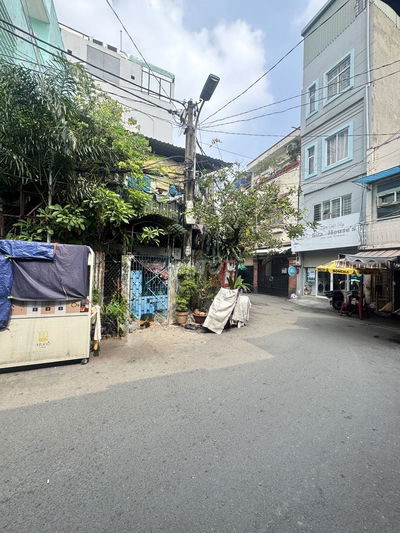 Nhà NÁT đường D2 (5.5 x 12) hẻm Xe Tải 6.5m phù hợp xây CHDV