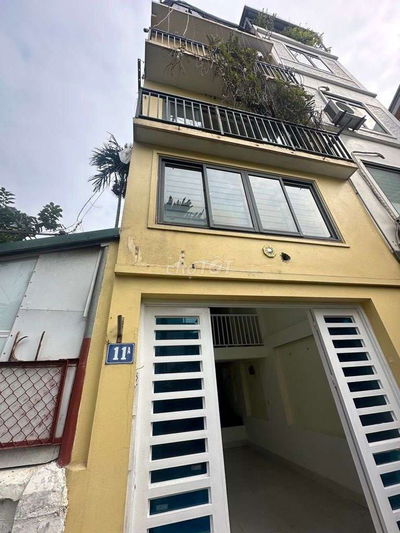 Bán Nhà Đep Về Ở Ngay Tai Ngoc Thuy DT 35m2 Giá 8.46 tỷ Nhà Xây 5 Tầng