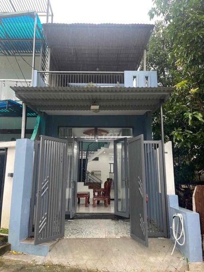 NHỈNH 3TY NHÀ 2 TẦNG ĐẸP Ở NGAY TRƯỚC TẾT CẨM LỆ