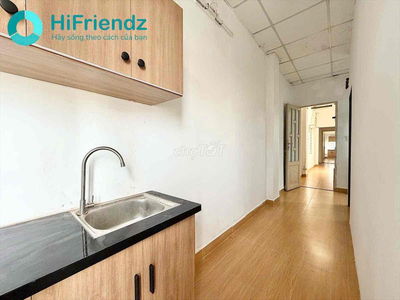 CHO THUÊ 2 PHÒNG NGỦ Ở MẶT TIỀN ĐƯỜNG GẦN CÔNG VIÊN LÀNG HOA FULL NT