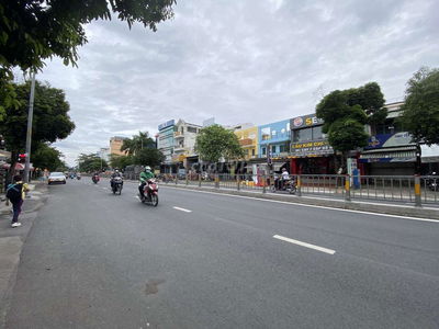 NHÀ VỊ TRÍ ĐẸP TIỆN KINH DOANH 5.6X8.5 ĐƯỜNG TÂY THẠNH. QUẬN TÂN PHÚ.