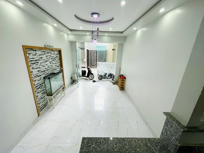 Cho thuê nhà phố Văn Cao, 4 p.ngủ full đồ, DT: 55m2.