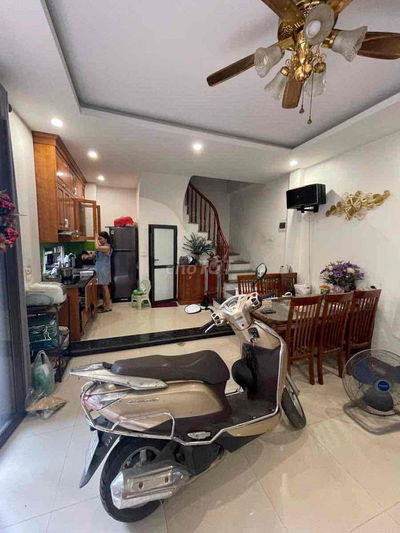 Cho thuê nhàMỹ Đình 45m x 5 tầng 4PN full đồ 12 triệu