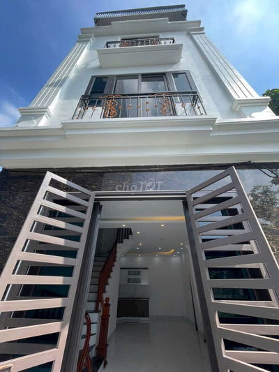 NHÀ 3 TẦNG 3 MẶT THOÁNG  NHÀ ĐỘC LẬP ĐẠI THÀNH, QUỐC OAI – GIÁ 3,4 TỶ