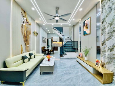 Hiếm! Phố Cát Linh, lô tô 30m, gần phố, ngõ thông kinh doanh, 41m2*5T