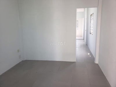 Cho Thuê 1 tầng riêng biệt trong nhà nguyên căn