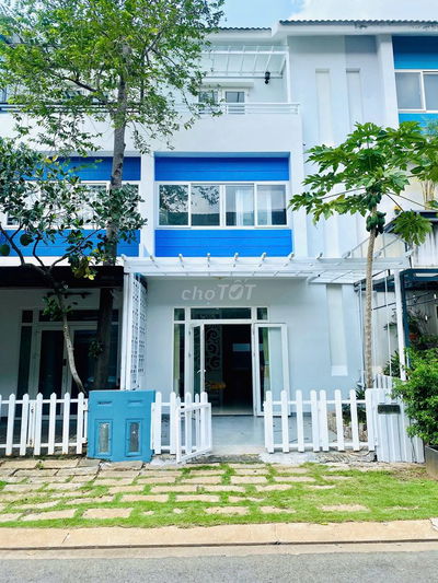 NHÀ PHỐ 3 TẦNG 3PN FULL NỘI THẤT KHU DÂN CƯ LIÊN PHƯỜNG AN NINH ĐẸP