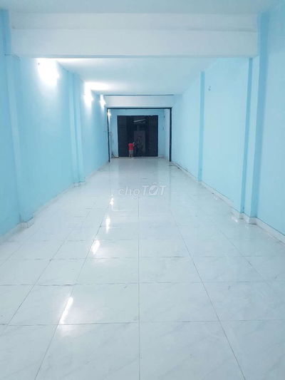 Nhà nguyên căn dt 4×25 có 2pn,2wc. Hẻm xe tải thông