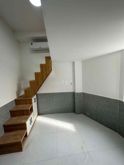 PHÒNG MỚI XÂY - FULL NỘI THẤT - CỬA SỔ TRỜI - GIÁ HSSV