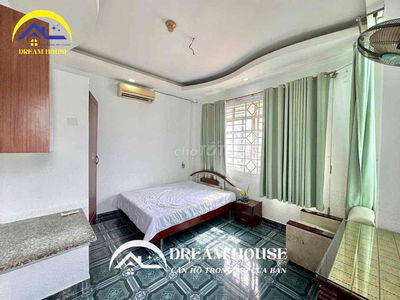 PHÒNG GIÁ RẺ FULL NỘI THẤT CỬA SỔ TRỜI- THANG MÁY- AN NINH CAO