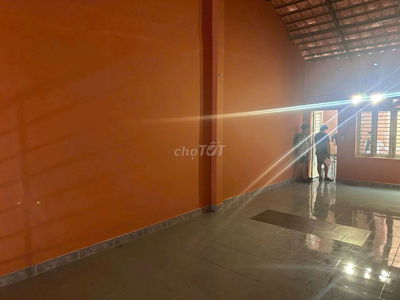 CHO THUÊ NHÀ NGUYÊN CĂN 4X20M, LỬNG ĐÚC, HẺM TẢI LỚN, GIÁ 12tr