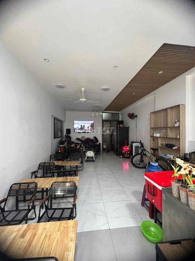 An cư lạc nghiệp nhà mặt tiền Tháp Pà siêu hiếm giá tốt gần biển