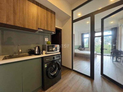 STUDIO BAN CÔNG TÁCH BẾP ĐI BỘ QUA ĐẠI HỌC VĂN LANG CS3