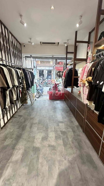 👉 Hàng Nón 👉  34m 👉 4 tầng 👉 Giá 33.5 tỷ TL  MẶT PHỐ - KINH DOANH ĐỈNH