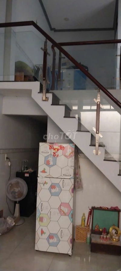 Nhà bán để ở 1 trệt 1 lững đúc