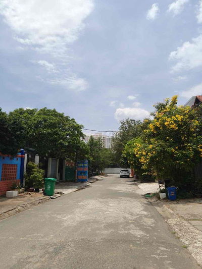 Bán nền biệt thự kdc 10 mẫu Bình trưng đông quận 2 200m2 10x20m 21 ty