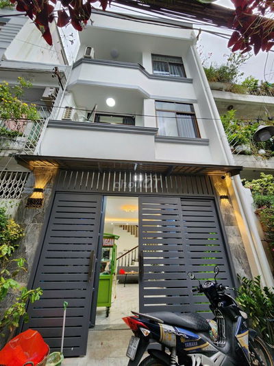 Bán căn nhà phố Nguyễn Trãi quận 1 giá chính chủ